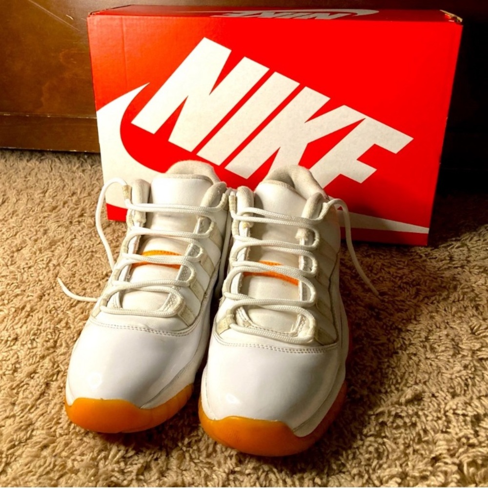 Jordan 11 low citrus